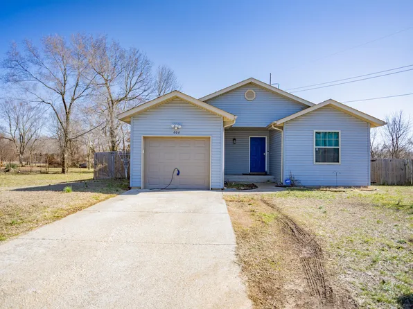 606 N Builders Circle, Springfield, MO 65803