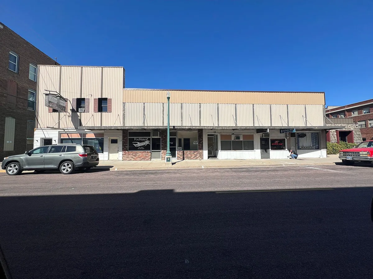 Building Photo - 112-114 116 #120
