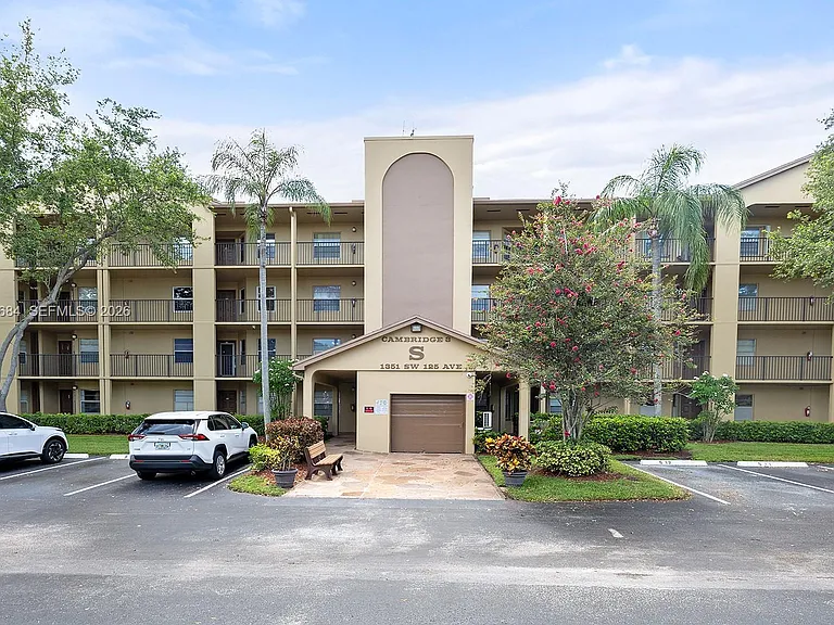 1351 SW 125th Ave #108S — Photo 39