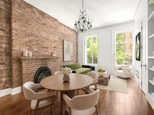 62 West 11th Street image 1 of 7