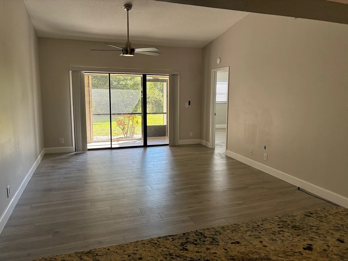 1424 SW Silver Pine Way — Photo 3
