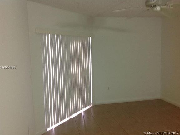 5th image of 9968 Nob Hill Ln #9968