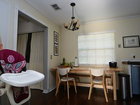 4th image of 1840 Hour Glass Dr