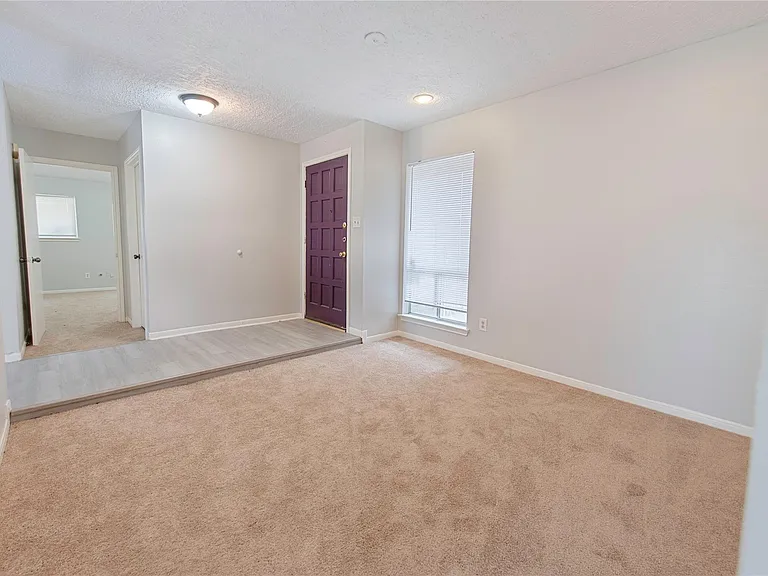 21310 Park Run Dr — Photo 3