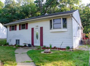 225 Eastwood Dr, Battle Creek, MI 49017