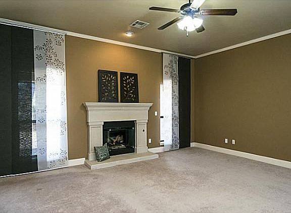 5th image of 16204 Old Oak Dr