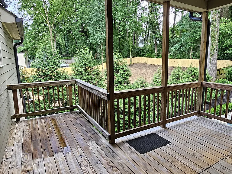 2110 E Roxboro Rd NE — Photo 12
