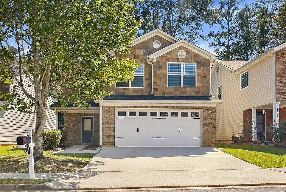 1569 Arbor Place Dr