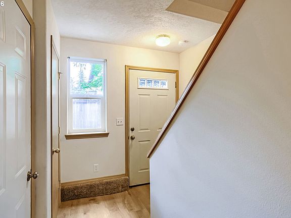 5th image of 2539 SE 141st Ave #2