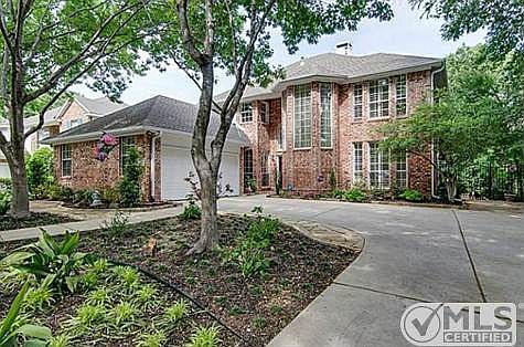 3rd image of 2700 Hidden Lake Dr