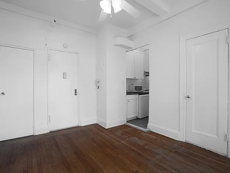 19 W 69th St #705 — Photo 5