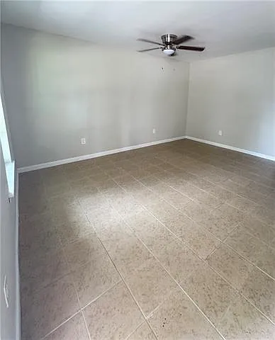 1000 M C Moore Rd — Photo 4