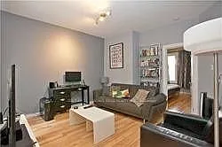 104 Leslie St E #MAIN FL — Photo 9