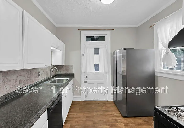 1803 N 4th St — Photo 8