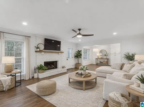 764 Heatherwood Dr, Birmingham, AL 35244