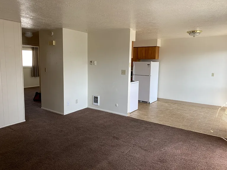 275 N Holmes Ave — Photo 9
