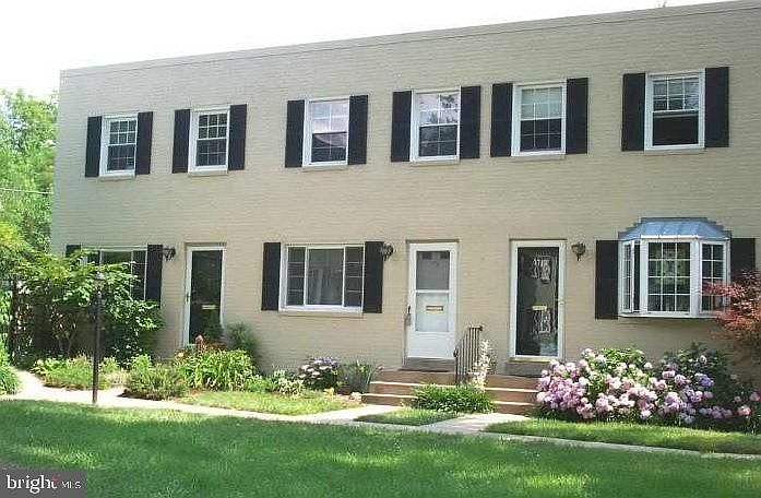 1st image of 1717 N Cliff St