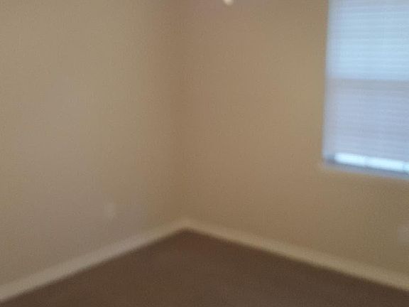 3rd image of 4564 Amberly Ln