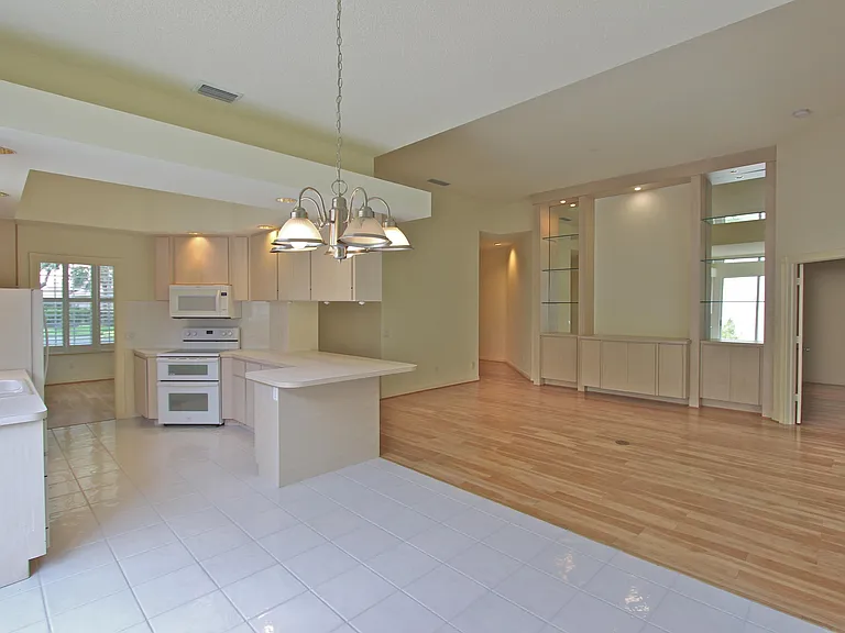 160 Lost Bridge Dr — Photo 17