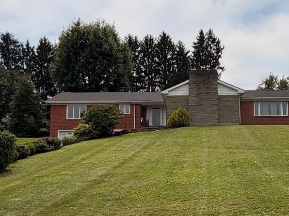 263 Hillcrest Dr, California, PA 15419