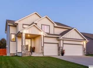 6107 S 197th St, Omaha, NE 68135