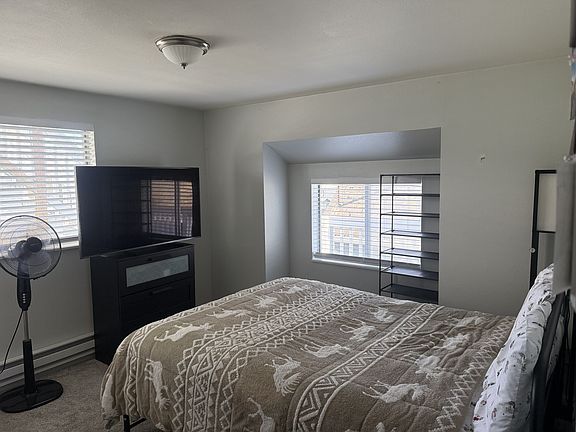 5th image of 2322 Hoyt Ave #3