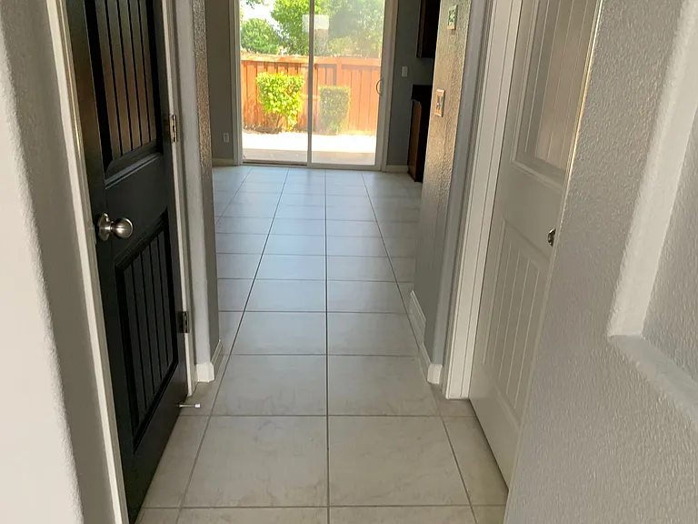 492 Tilden Cir — Photo 8