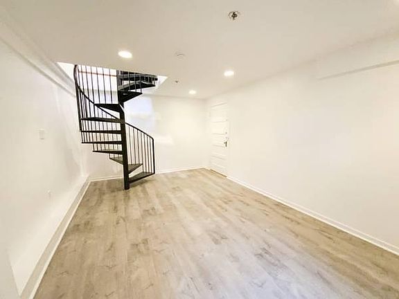 5th image of 1408 California St