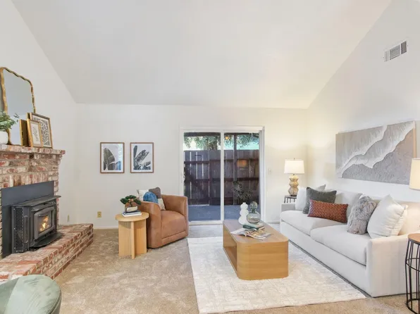 5815 Morgan Pl APT 18, Stockton, CA 95219