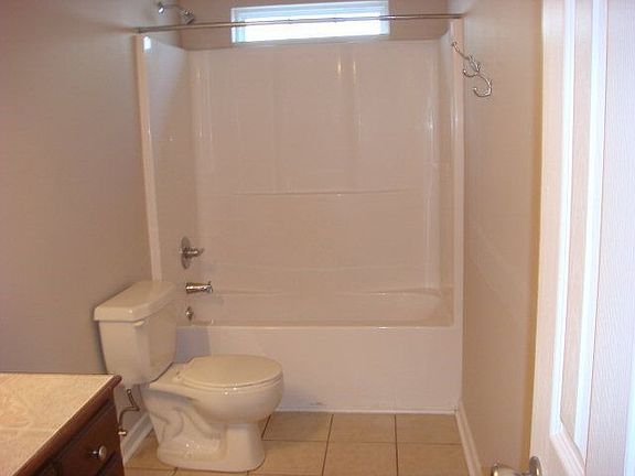 4th image of 279 Jolie Oaks Blvd
