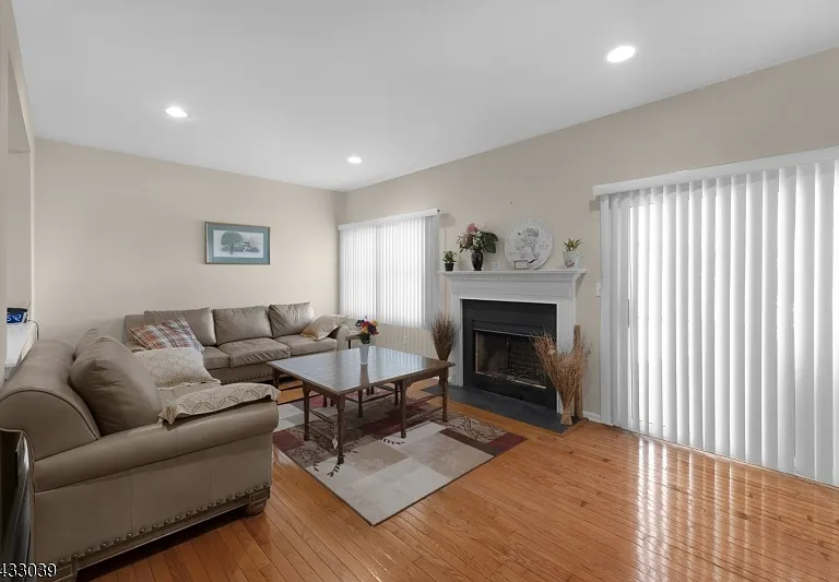 158 Autumn Ridge Rd — Photo 8