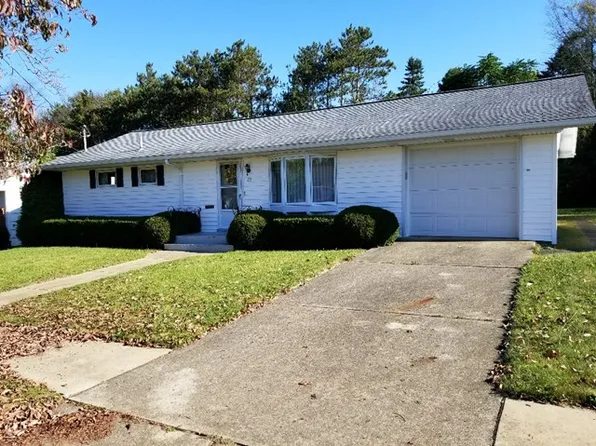 25 Drake Dr, Oil City, PA 16301