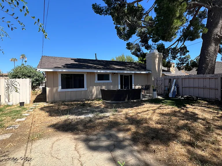 9210 Langdon Ave — Photo 36