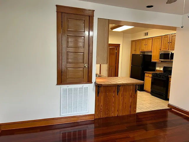 4111 Danneel St #2 — Photo 2