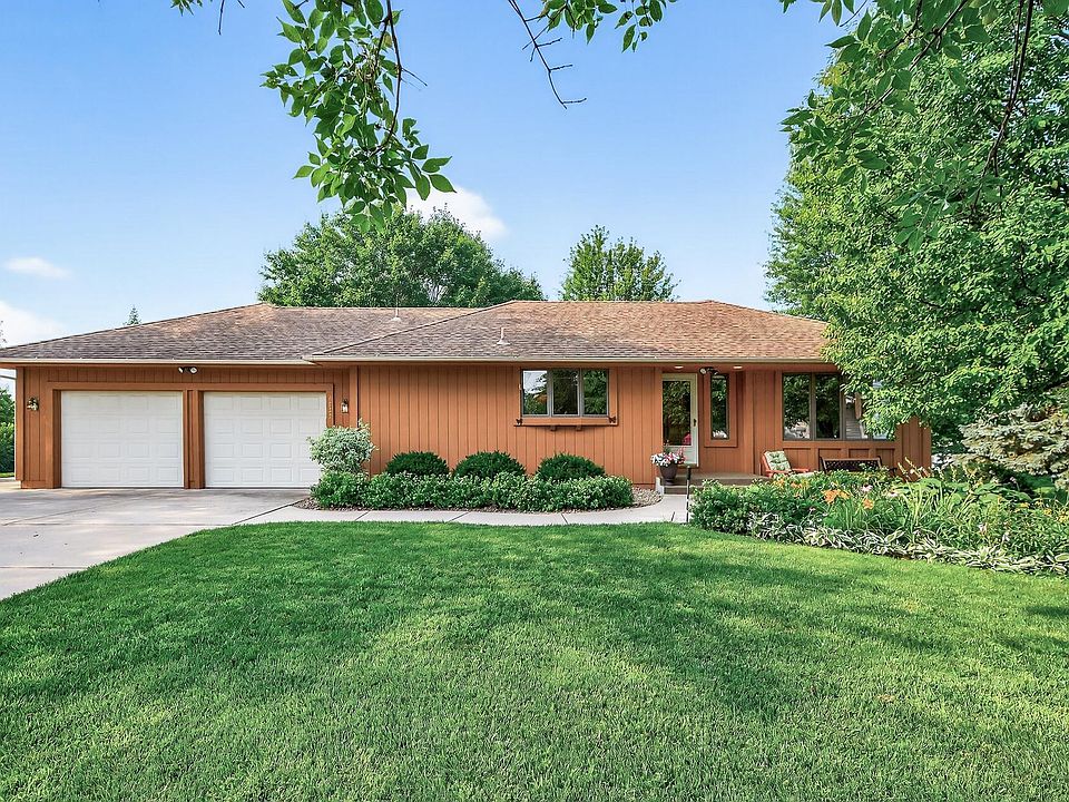 1st image of 4855 Cottonwood Ln N