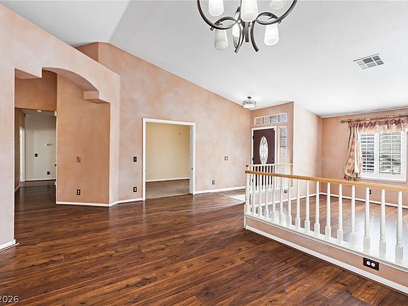 5th image of 8104 Tropic Isle Cir