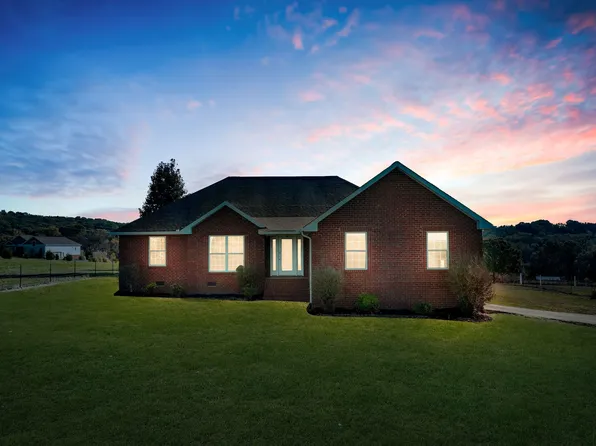 1640 Burnley Rd, Hartsville, TN 37074