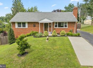 8733 Old Line Rd, Philadelphia, PA 19128