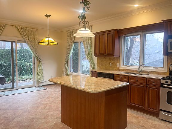 5th image of 434B 7th St #B