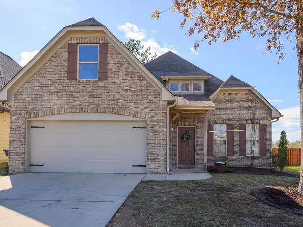 2106 Timberline Dr, Calera, AL 35040