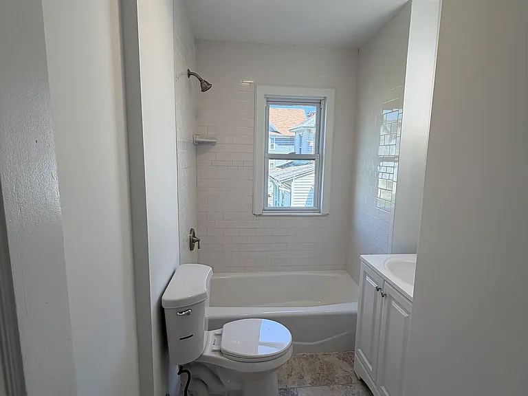 234 Savoy St #2 — Photo 10