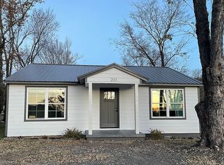 201 Meadow Ln, Marshall, AR 72650