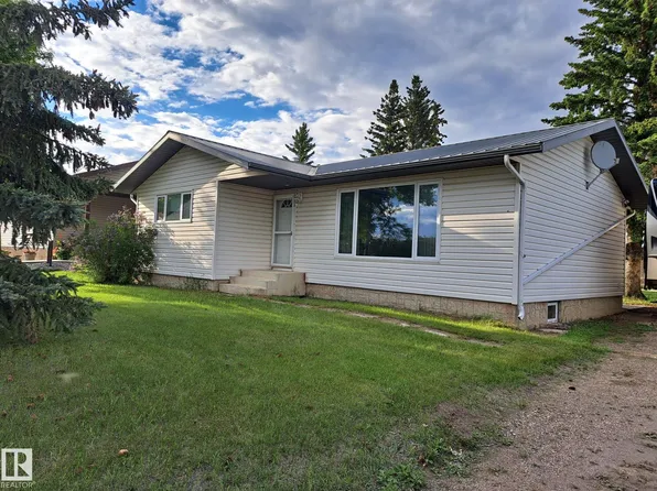 5012 58th Ave, Viking, AB T0B 4N0