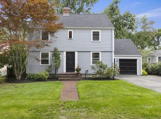 7 Mohawk Rd, Marblehead, MA 01945