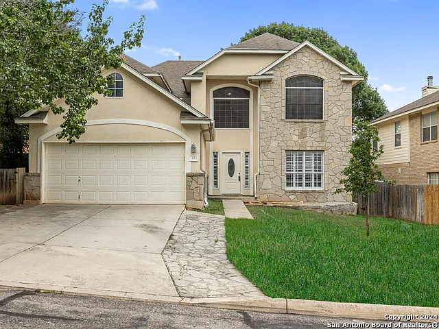 18 Nikita Dr — Photo 1