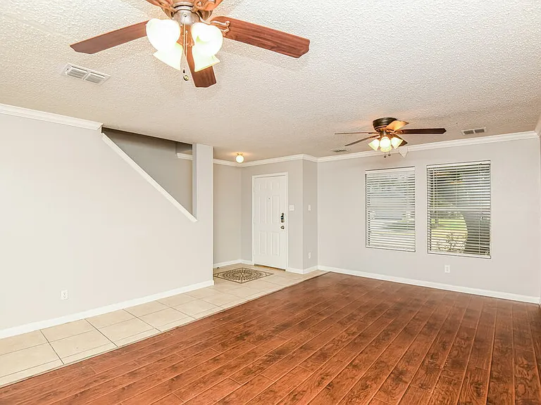 3115 Teodoro Dr — Photo 10