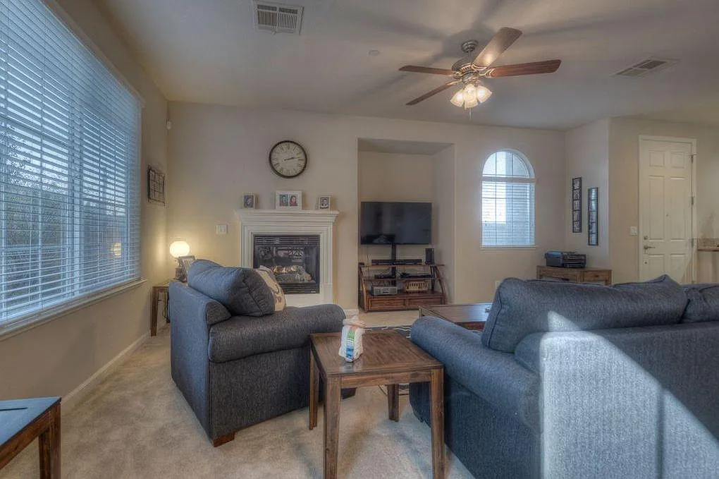 1905 Wind Ranch Rd — Photo 4