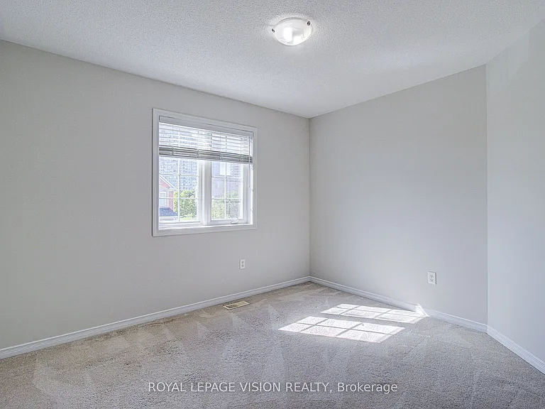 72 Jeanette St — Photo 17