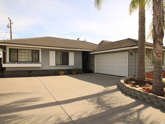 2nd image of 4135 Paseo De Las Tortugas