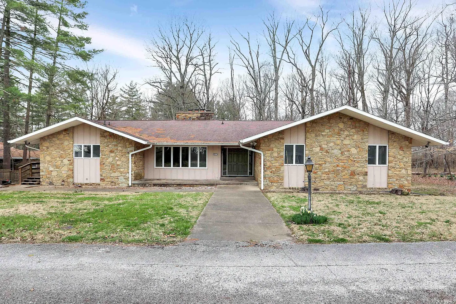 1100 S Brooks Dr photo 1